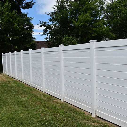 horizontal-vinyl-fence-White-2.jpg